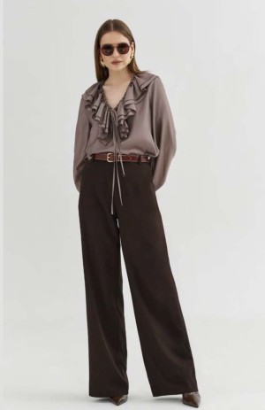 Bluzka z żabotem EZURI